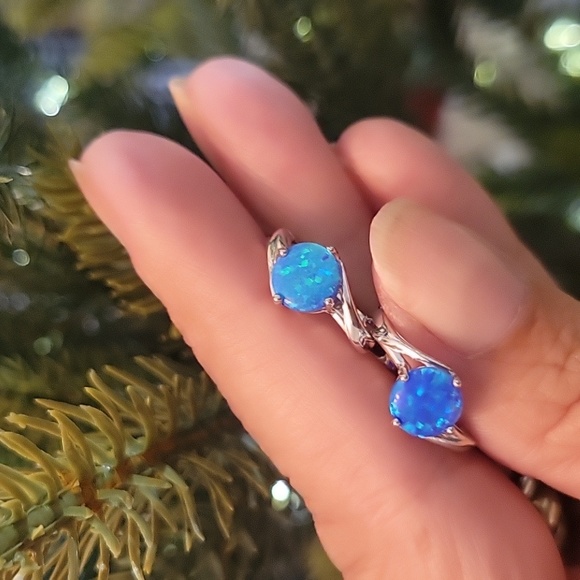 Vivid blue Opal lever-back earrings 925 Sterling silver - Picture 3 of 3